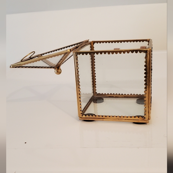 Mini Glass Metal Container - Picture 4 of 7